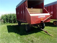 Farmhand silage wagon F48B