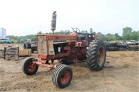 Farmall 706 Gas Tractor