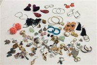 Collection of Earrings K16D