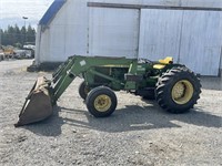 John Deere 2640 Tractor W/ Loader