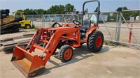 Kubota B7800 Compact Tractor c/w LA402 Loader