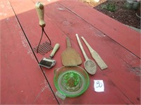 WOOD BUTTER PADDLE,SPOONS,OLD KITCHEN ITEMS,