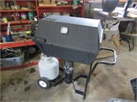 WARM MORNING BROIL MASTER GAS GRILL W/ TANK