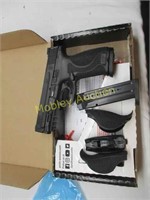 SMITH AND WESSON MP9 9MM like new