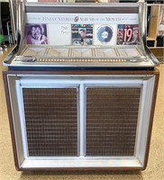Seeburg Console Jukebox W/ Records