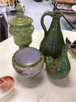 Four pieces green ceramic decor