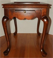 Lot #2539 - Cherry Queen Anne style lamp tables