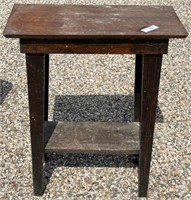 Oak Stand Table
