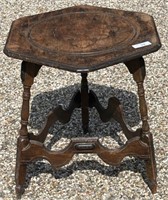 3 Leg 6 Sided Lamp Table