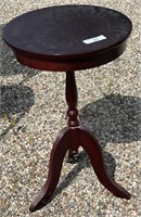 Small Petite Lamp Table