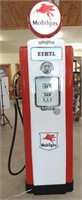 Wayne Mobilgas gas pump lighted w/ key