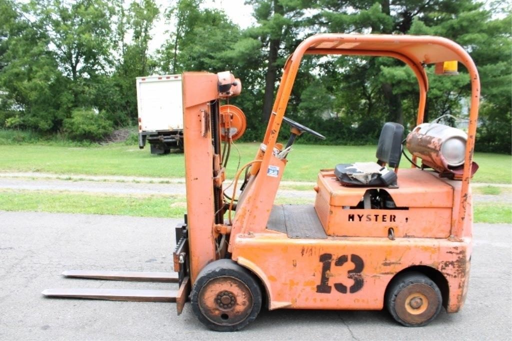Fork Lift (Canyon Flooring) Auction
