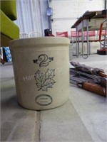 Western Stoneware Company 2 gallon crock