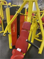 Life Fitness Chest Press Machine