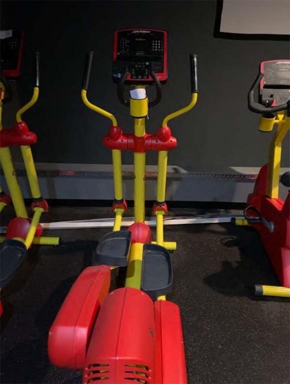 Retro Fitness #2 Complete Liquidation-Fairless Hills PA 9/18