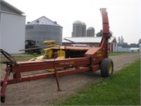 NEW HOLLAND 900 FORAGE HARVESTER w/ METAL III