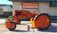Allis-Chalmers CA tractor wide front end