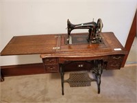 NEW COTTAGE SEWING MACHINE