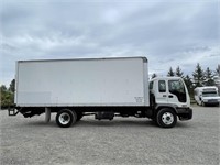 2007 GMC T7500 24' Box Truck