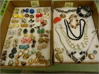 (2) Flats Of Vintage Jewerly - Incl. Earrings,