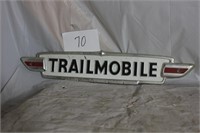 TRAILMOBILE BADGE 4X24