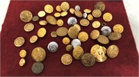 Large lot of vintage military buttons
