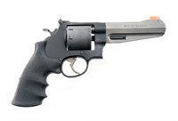 Smith & Wesson 327 PC .357 MAG Revolver