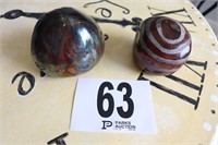 (2) Piece Ceramic Ball Decor (R2)