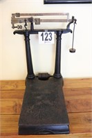 Vintage Buffalo Scale Co. Table Top Scales with