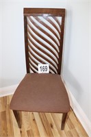 Wood Chair with Cushioned Seat (R5)