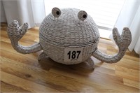 27x15" Wicker Crab with Storage (R5)