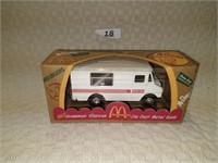 Ertl 1962 Grumman McDonald's Step Van