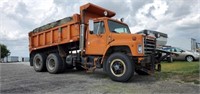 1985 IH S1900 Diesel Dump Truck