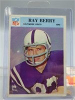 1966 Philadelphia Raymond Berry Football Card