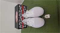 new in box vans off the wall size 9