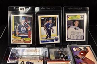8 hockey cards: