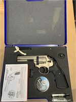 Smith & Wesson 686 4” .177 pellet gun