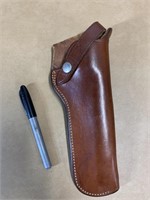 Leather revolver holster