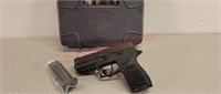 New Sig Sauer P320 9 mm pistol w/ (2) 15 rd