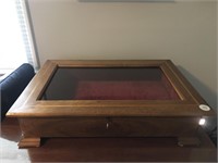 Nice Quality Table Top Collector’s Display Cabinet