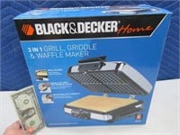 New B&DHome 3in1 Grill~Griddle~Waffle Maker