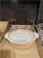 Pyrex oval casserole dish with holder