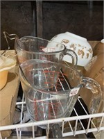 two Pyrex glass measuring cups 2 cups and 4 cups