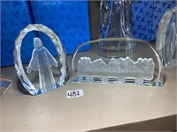 Crystal Jesus and Lord’s Supper trinket figurines