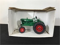 OLIVER 440 TRACTOR DIECAST 1:16 SCALE