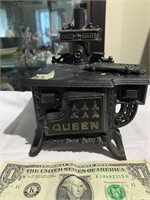 Small Queen Iron Stove