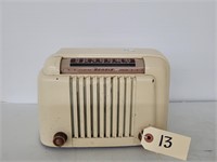 Vintage Ivory Bendix Aviation AM Radio