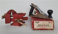 Vintage Sears 3 1/2" Swivel Bench Vise/Anvil