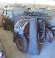 1936 Dodge 2 door with no motor, has