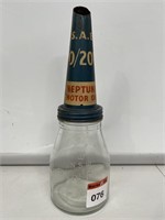 Neptune Motor Oil Tin Top on Pint Bottle